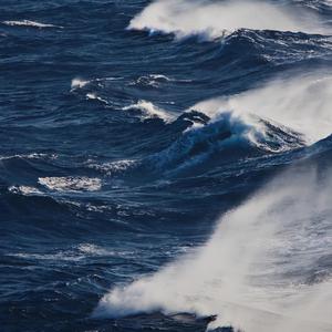 裸男老头XX性老头XX
